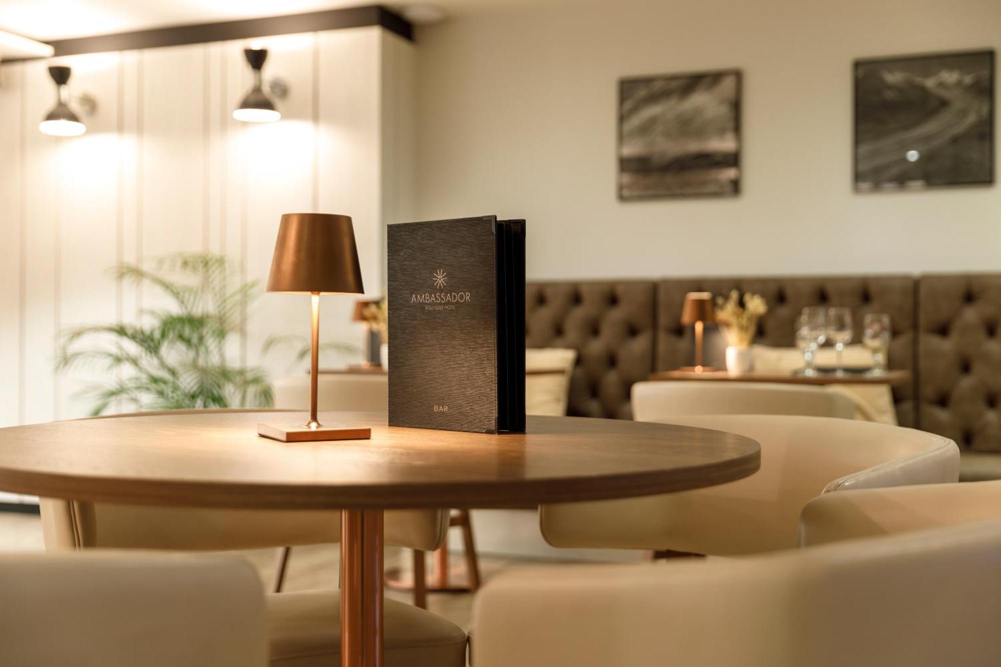 Ambassador Boutique Hotel Nyon Exterior photo